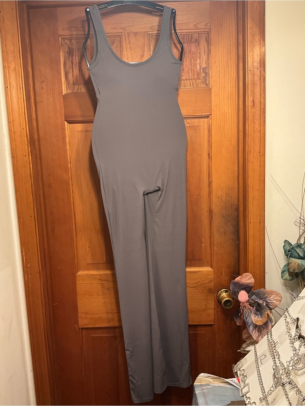Vertvie Gray CoreFlex Sleeveless Flare Jumpsuit
Sexy Backless Gym Bodycon 🆕 XS